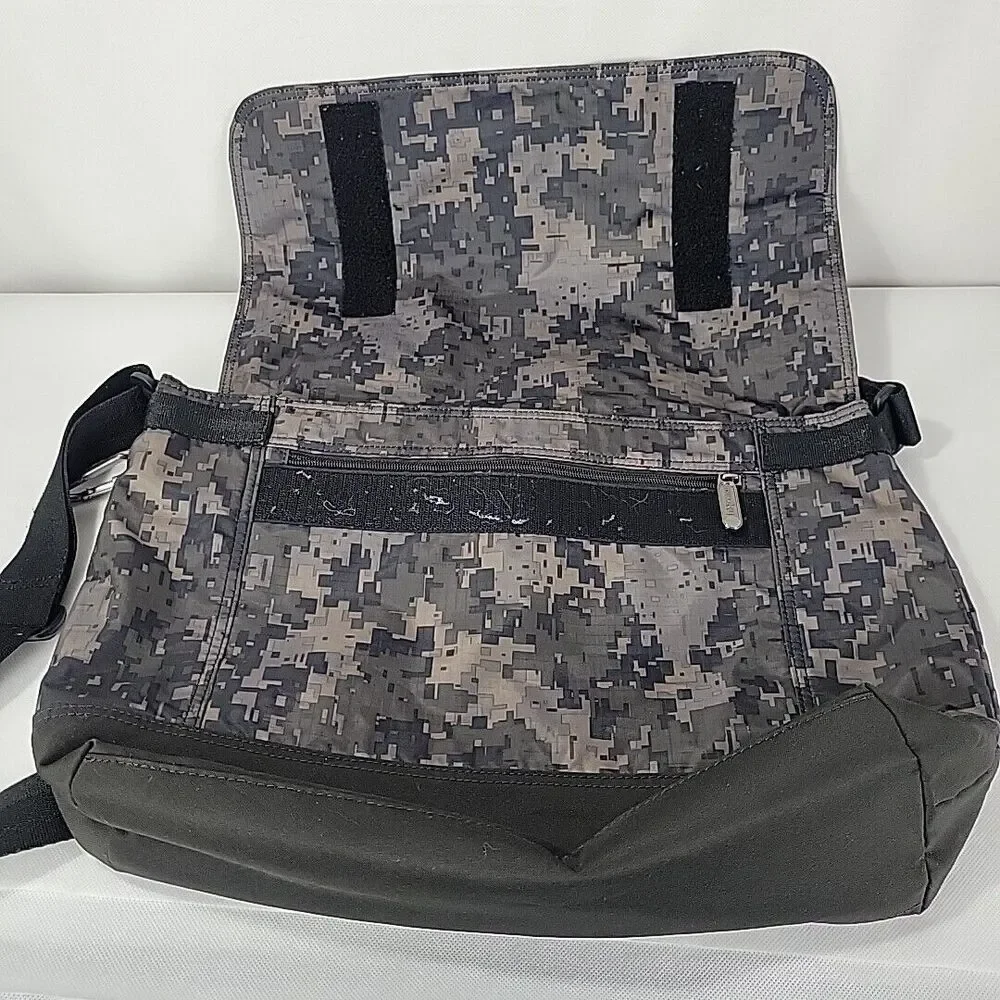 LeSportSac Camouflage Messenger Crossbody Bag DigiCamo 13x9.5 Inches